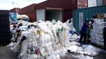 CHỈ ĐƯỢC NHẬP KHẨU PHẾ LIỆU NHỰA ĐÃ LÀM SẠCH TẠP CHẤT